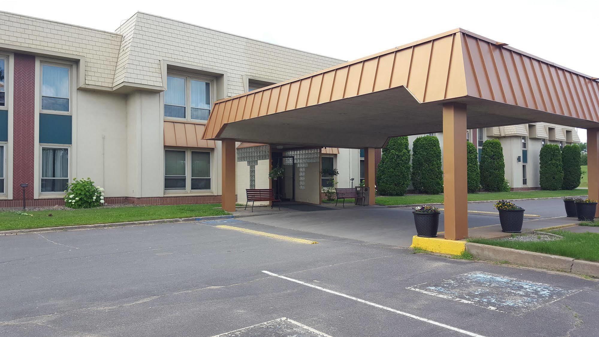 Hibbing Park Hotel Εξωτερικό φωτογραφία